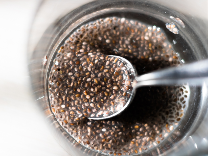 रात में भिगोकर रखें 2 चीज